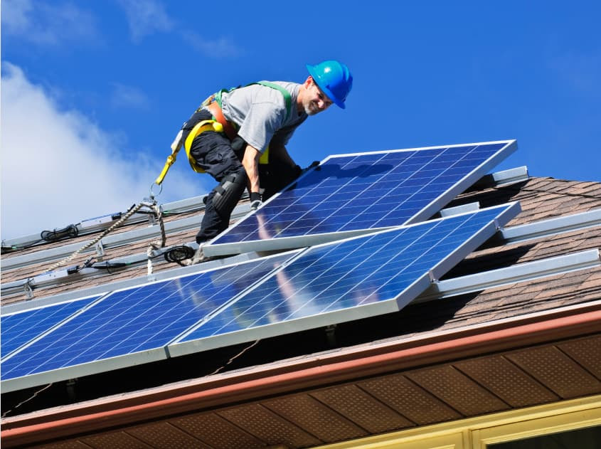 Geração solar chega a 40 gigawatts e pode avançar com MP