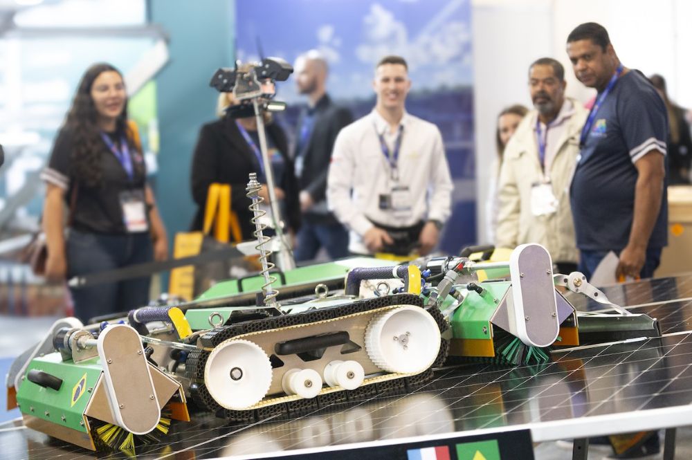 Intersolar 2025 tem novidades que vão de app a baterias solares
