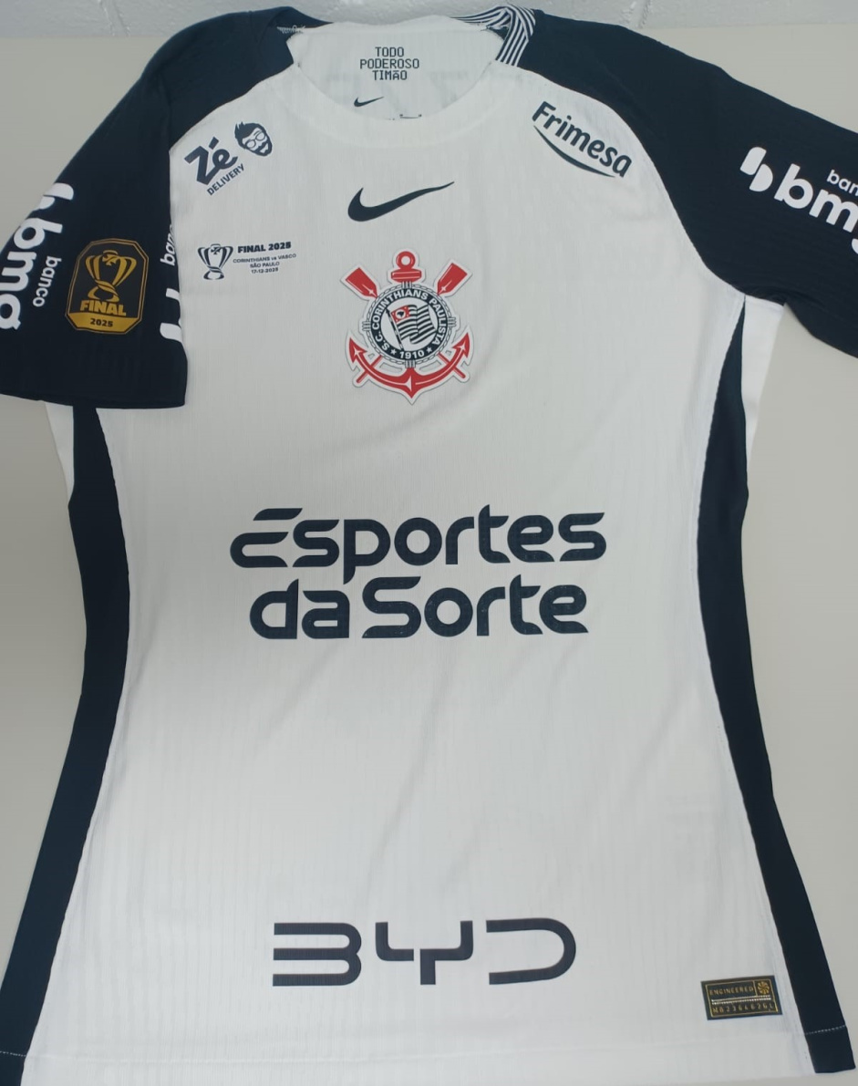 Corinthians leva BYD na camisa ao Maracanã