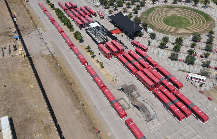 Santiago tem quase mil ônibus elétricos circulando