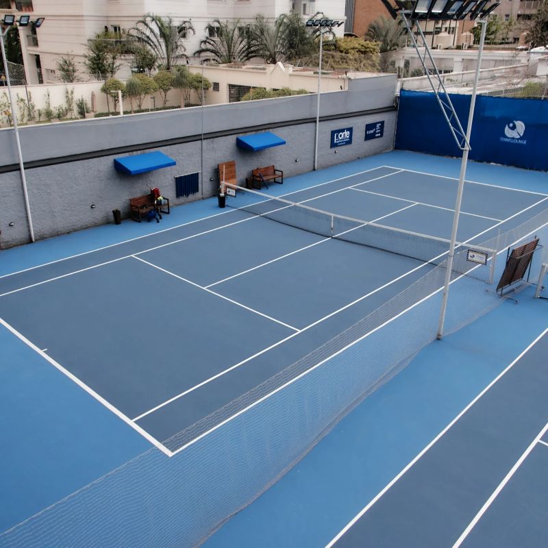Quem queria praticar esportes na região da Av. Juscelino Kubitschek não precisa mais procurar. A Tennis Lounge tem experiência em proporcionar partidas emocionantes e treinos gratificantes para quem trabalha e vive nos bairros do Itaim, Vila Olímpia e Vila Nova Conceição.
