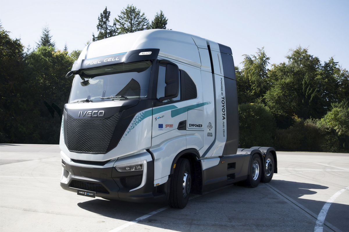 IVECO e Toyota para caminhão a célula de hidrogênio