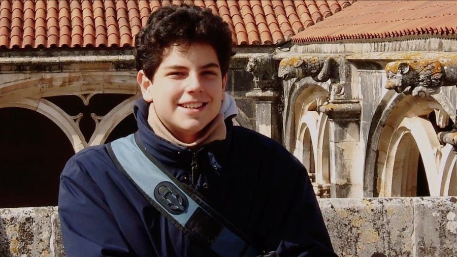 O Céu Não Pode Esper@r apresenta a trajetória de Carlo Acutis e mostra como seu testemunho continua presente na vida de pessoas