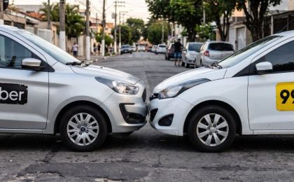 Quem tem mais elétricos nas ruas: 99 ou Uber?